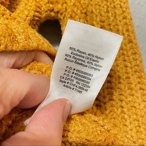 Wilfred Aritzia Orange Chunky Knit Boxy Fit Cardigan Sweater Button Down XXS - Picture 8 of 9